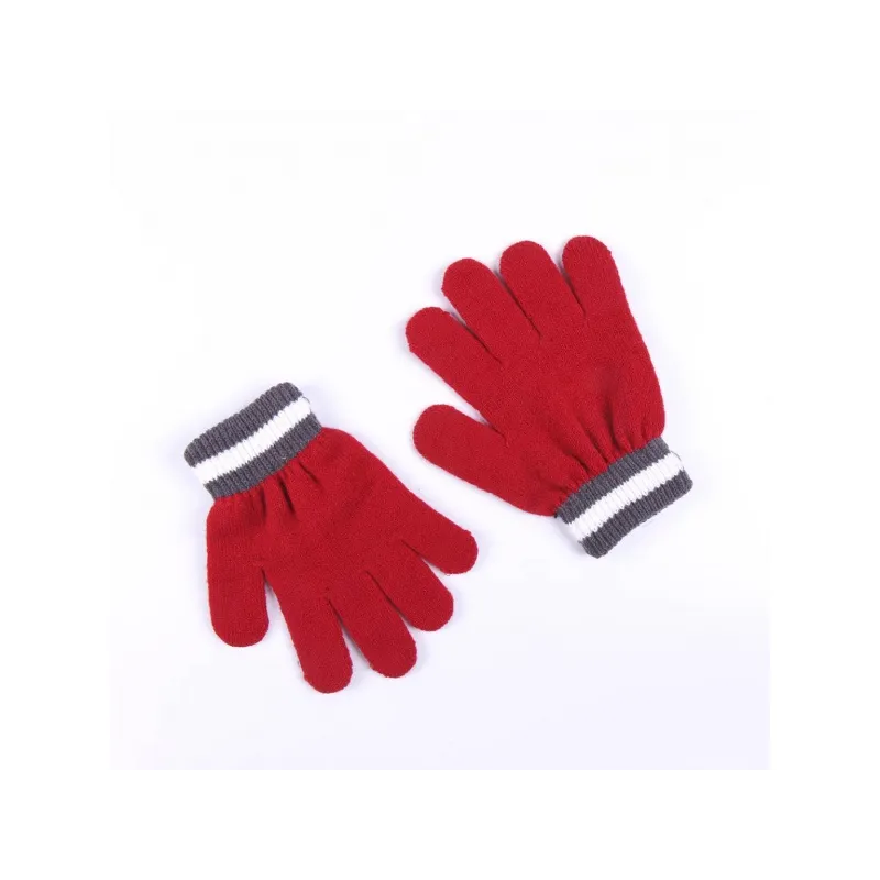 Zimní set v dárkovém balení (čepice, nákrčník, rukavice) MINNIE MOUSE, 2200009627