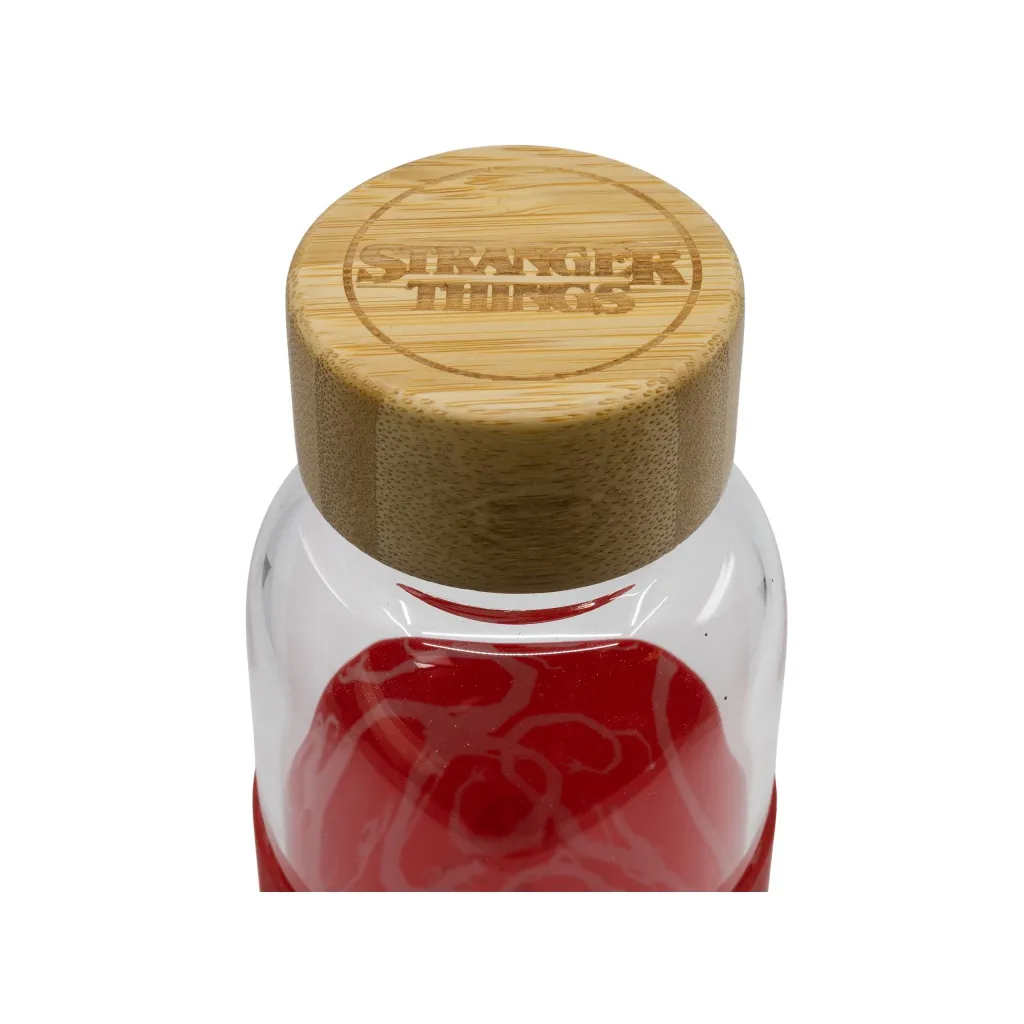 Sklenená fľaša so silikónovým povrchom STRANGER THINGS 585ml, 00694