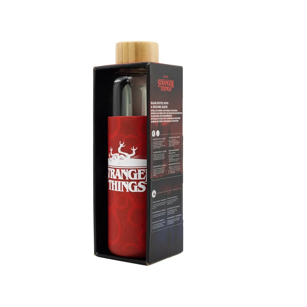Sklenená fľaša so silikónovým povrchom STRANGER THINGS 585ml, 00694