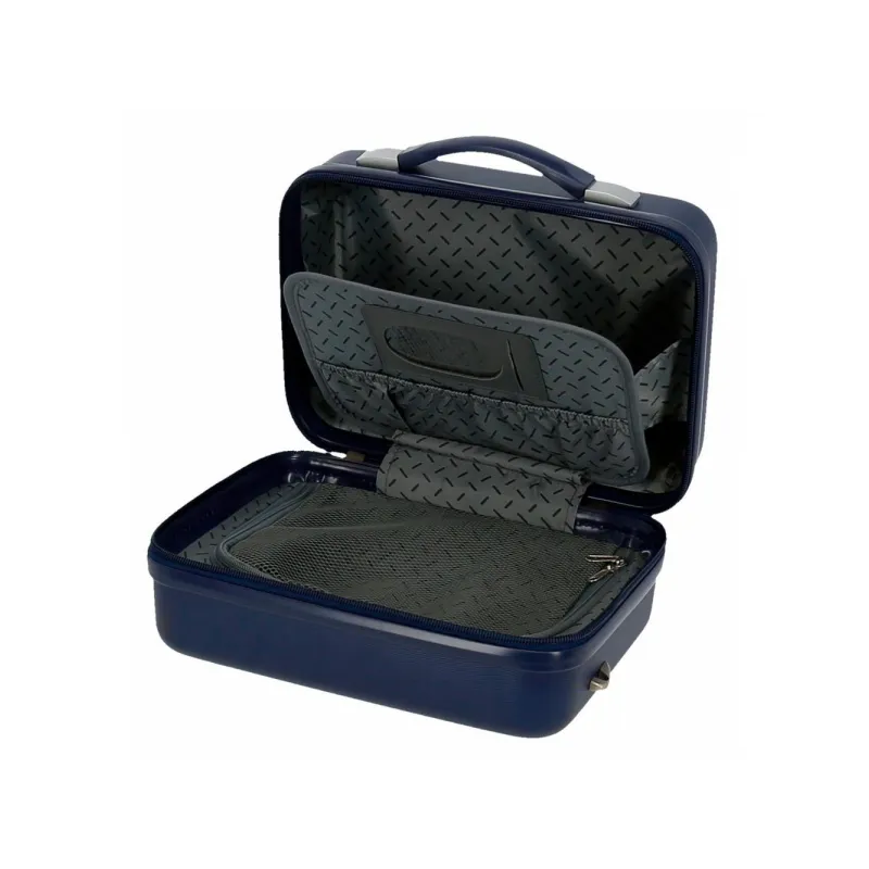 Cestovný kozmetický kufrík PEPE JEANS Molly – 21x29x15 cm, 9L, s odnímateľným popruhom a priehradkami Cestovný kozmetický kufrík PEPE JEANS Molly – 21x29x15 cm, 9L, s odnímateľným popruhom a priehradkami