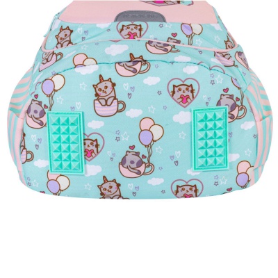 Školní batoh pro první stupeň AstraBAG KITTY´S WORLD, AB330, 502024001 Školní batoh pro první stupeň AstraBAG KITTY´S WORLD, AB330, 502024001