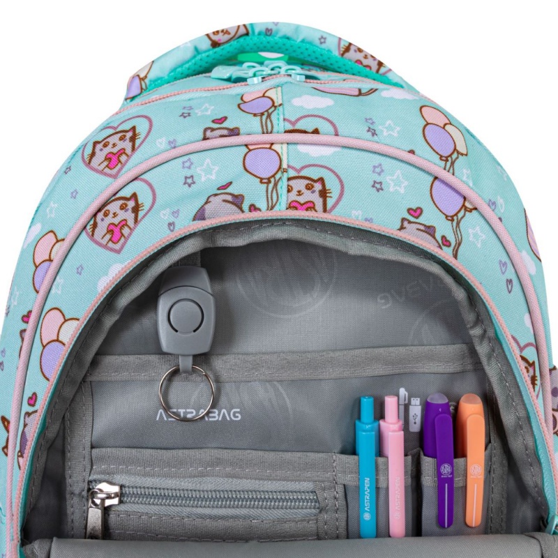 Školní batoh pro první stupeň AstraBAG KITTY´S WORLD, AB330, 502024001 Školní batoh pro první stupeň AstraBAG KITTY´S WORLD, AB330, 502024001