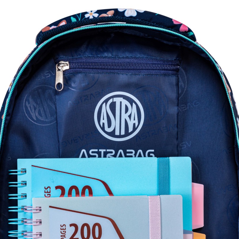 Školní batoh pro první stupeň AstraBAG BABY DEER, AB330, 502024085 Školní batoh pro první stupeň AstraBAG BABY DEER, AB330, 502024085