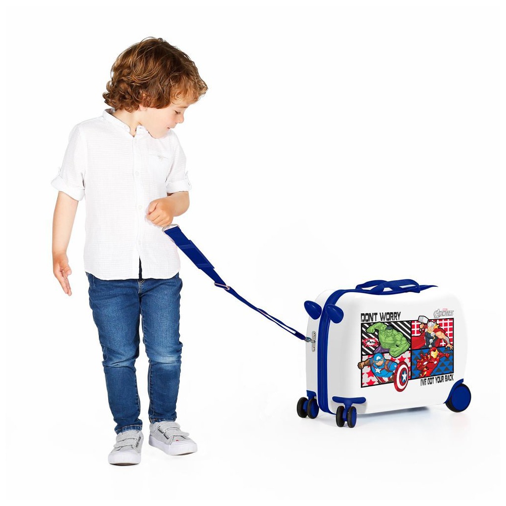 Detský cestovný kufor / odrážadlo AVENGERS ALL, 34L – Kufor s 360° otočnými kolieskami