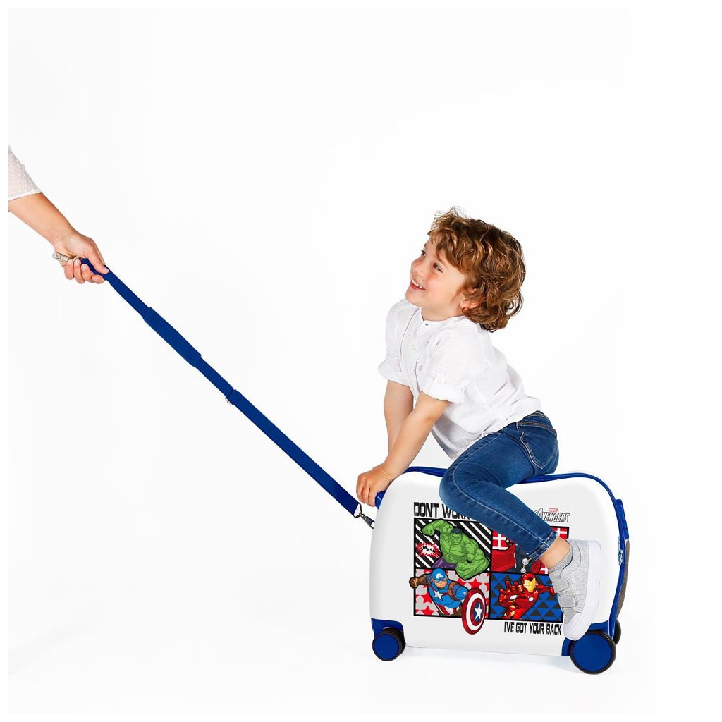Detský cestovný kufor / odrážadlo AVENGERS ALL, 34L – Kufor s 360° otočnými kolieskami