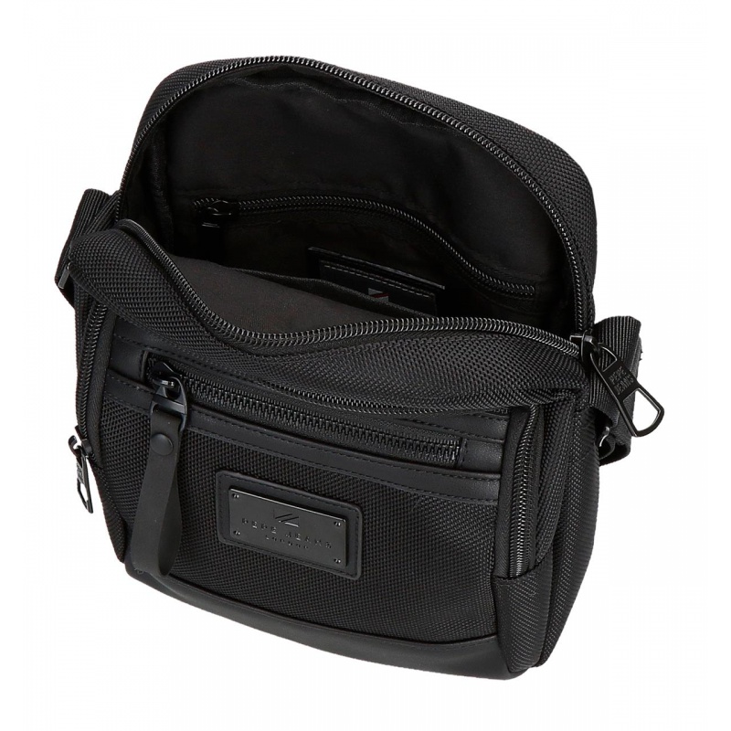 Pánská crossbody taška se dvěma přihrádkami Pepe Jeans Blackmore, černá, 7055342 Pánská crossbody taška se dvěma přihrádkami Pepe Jeans Blackmore, černá, 7055342