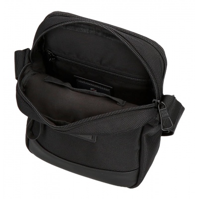 Pánská crossbody taška se dvěma přihrádkami Pepe Jeans Blackmore, černá, 7055542 Pánská crossbody taška se dvěma přihrádkami Pepe Jeans Blackmore, černá, 7055542