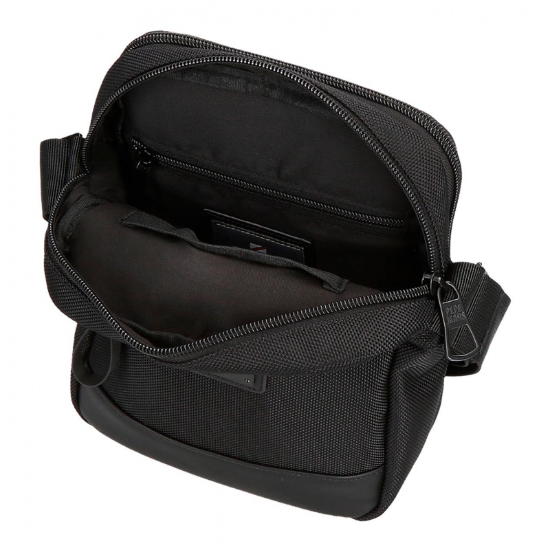 Pánská crossbody taška se dvěma přihrádkami Pepe Jeans Blackmore, černá, 7055542 Pánská crossbody taška se dvěma přihrádkami Pepe Jeans Blackmore, černá, 7055542