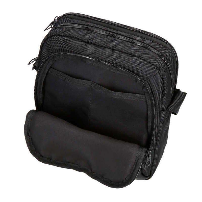 Pánská crossbody taška na tablet Pepe Jeans Blackmore, černá, 7055742 Pánská crossbody taška na tablet Pepe Jeans Blackmore, černá, 7055742