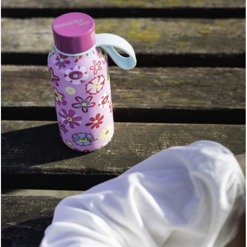 Quokka Kids Solid, Nerezová fľaša / termoska s pútkom Flowers, 330ml, 40144 Quokka Kids Solid, Nerezová fľaša / termoska s pútkom Flowers, 330ml, 40144