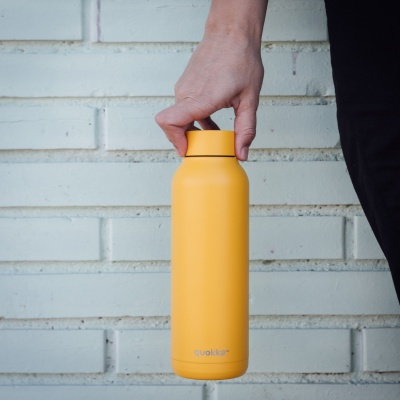 quokka-nerezova-flasa-termoska-amber-yellow-630ml-11794