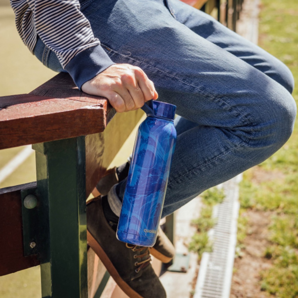 Quokka Solid, Nerezová láhev / termoska s poutkem Waves, 630ml, 40169