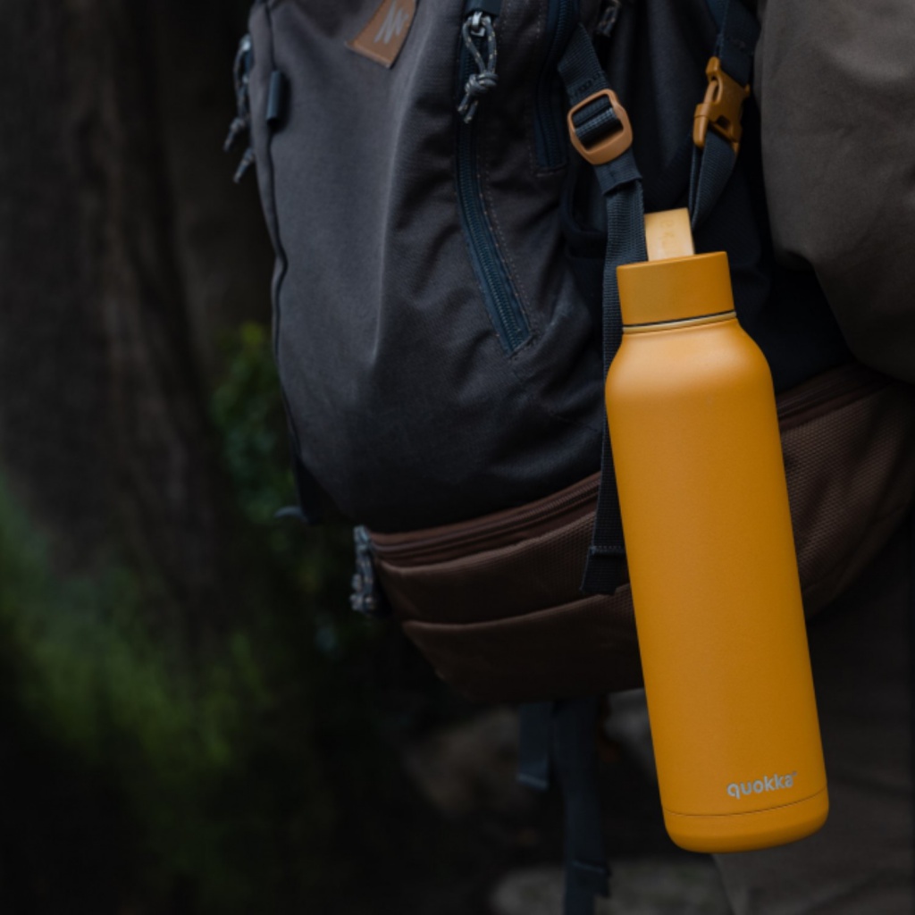 Quokka Solid, Nerezová fľaša / termoska s pútkom Mustard, 630ml, 40173