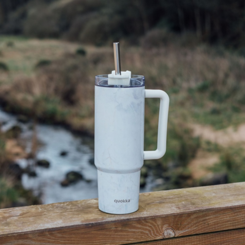 Quokka Vibe Smartgrip, Nerezový termo pohár Marble, 880ml, 40372 Quokka Vibe Smartgrip, Nerezový termo pohár Marble, 880ml, 40372