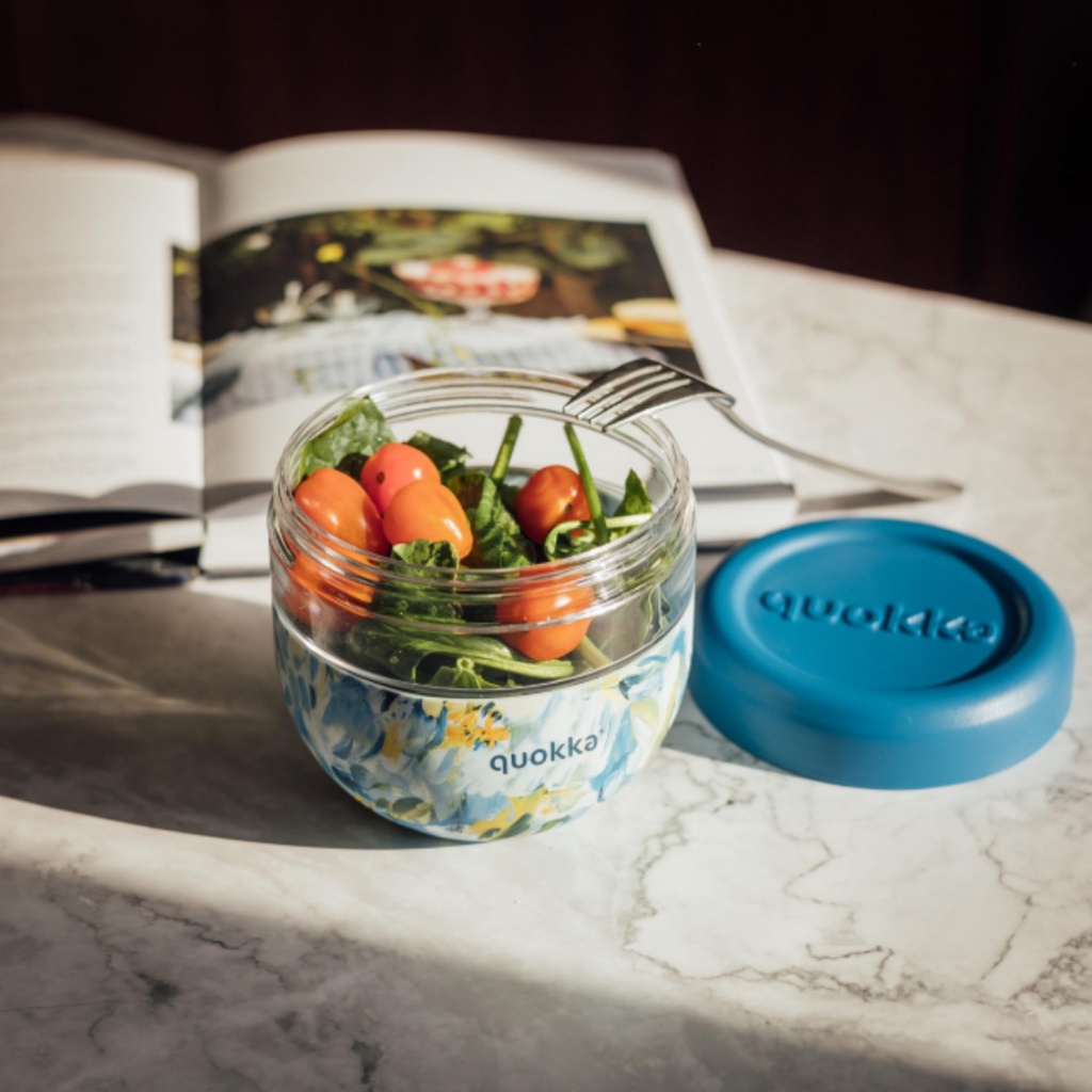 QUOKKA Bubble, Plastová nádoba na jídlo BLUE PEONIES, 770ml, 40134