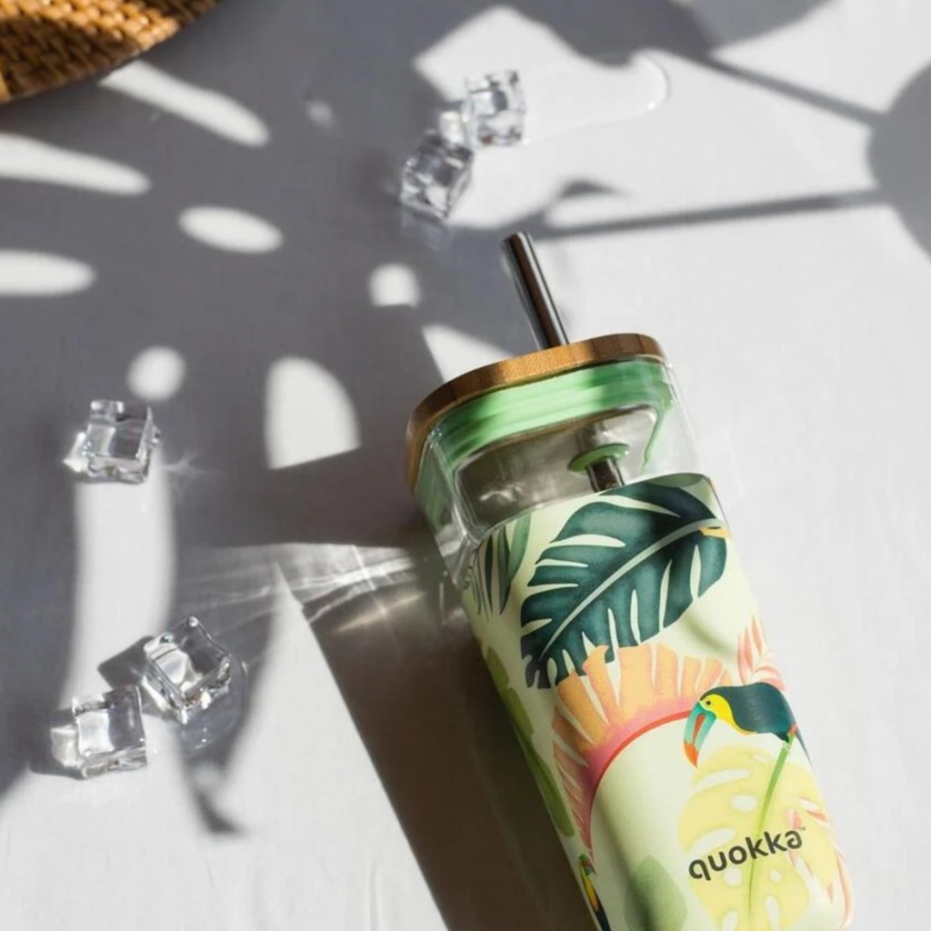 Quokka Cube, Sklenený pohár so silikónovým povrchom Toucans, 540ml, 40056