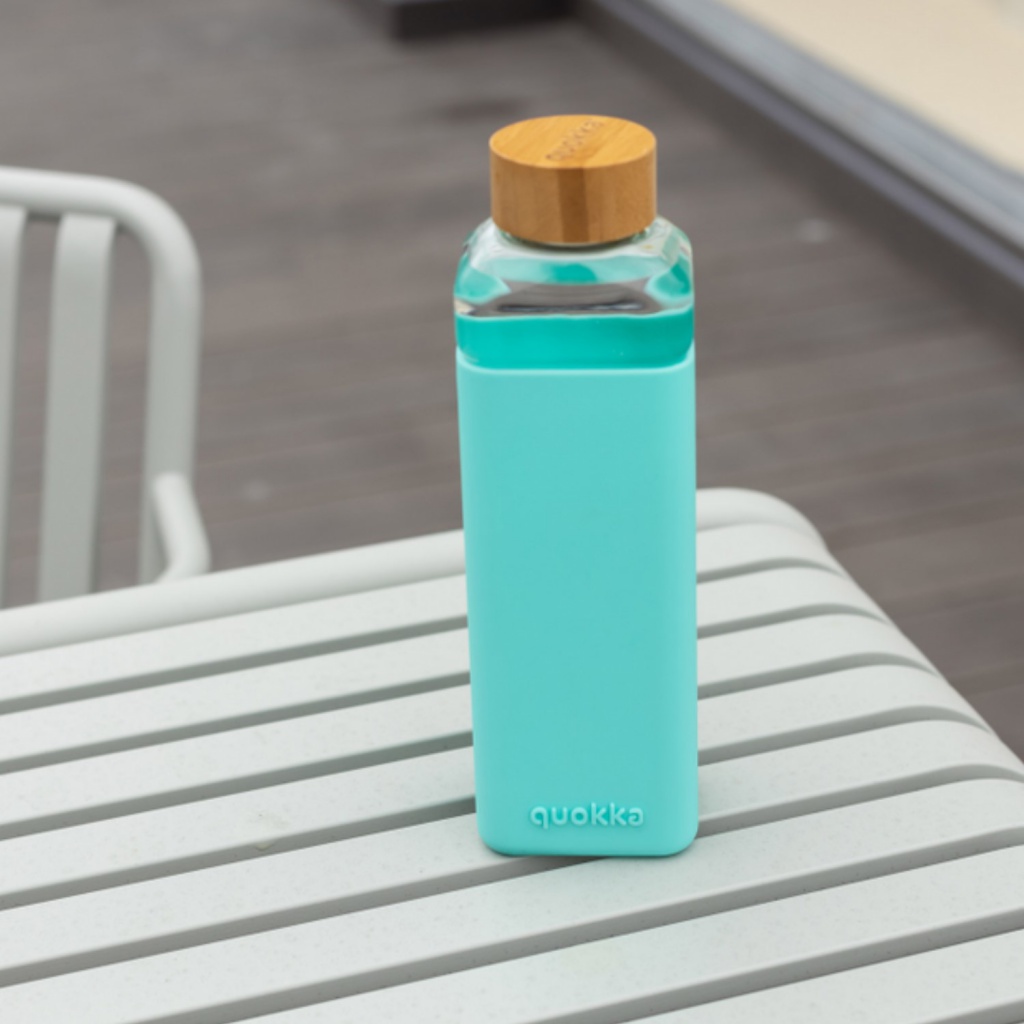QUOKKA Storm, Skleněná láhev se silikonovým povrchem TEAL, 700ml, 40024
