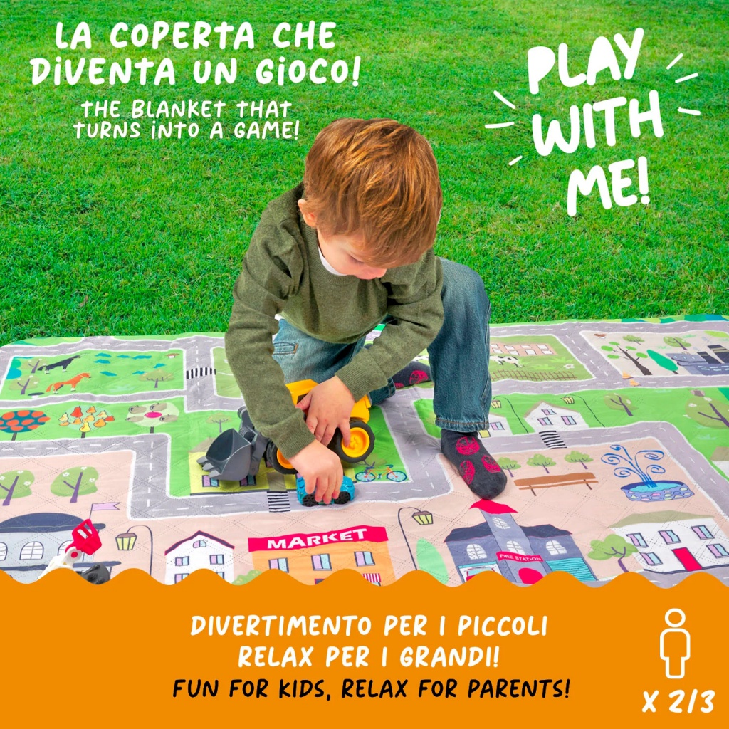 Dětská pikniková deka Perletti s motivem autíčkové dráhy. Rozměr 150x150 cm. Nepromokavý PEVA spodek. Lehká, skladná a ideální