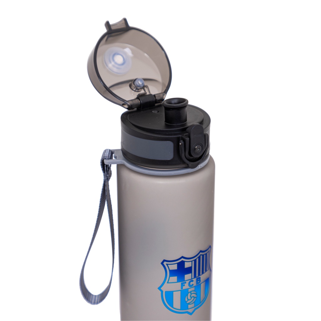 Stylová a praktická láhev FC BARCELONA o objemu 600 ml. Bez BPA, s profilovaným náustkem, matným Soft Touch povrchem a prakticky