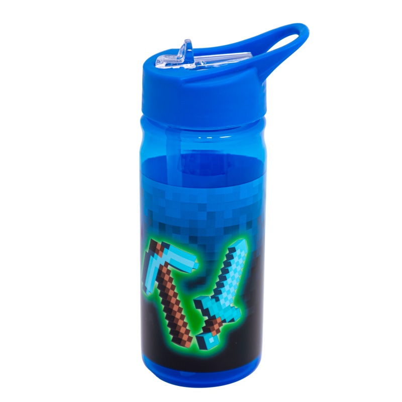 Praktická fľaša AQUA PURE BLUE PIXEL s atraktívnym motívom. Vyrobená z bezpečného plastu bez BPA s objemom 450 ml. Vďaka praktic Praktická fľaša AQUA PURE BLUE PIXEL s atraktívnym motívom. Vyrobená z bezpečného plastu bez BPA s objemom 450 ml. Vďaka praktic