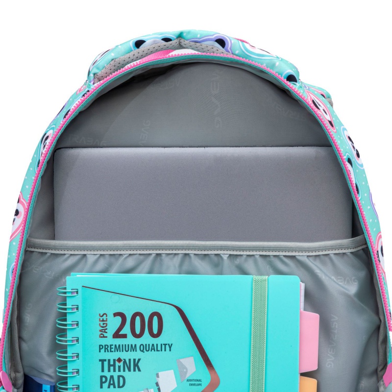 Objevte dokonalého společníka pro vaše školní dobrodružství s batohem AstraBAG. Ergonomický design, prostorné komory a odolný Objevte dokonalého společníka pro vaše školní dobrodružství s batohem AstraBAG. Ergonomický design, prostorné komory a odolný