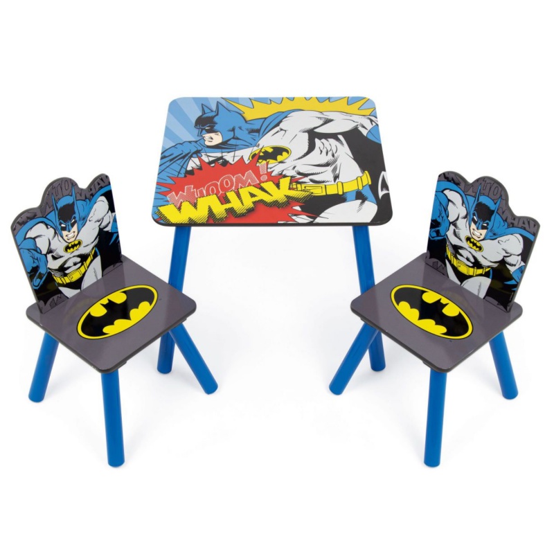 Detský drevený stolík + 2 stoličky Batman – praktický nábytok do detskej izby Detský drevený stolík + 2 stoličky Batman – praktický nábytok do detskej izby