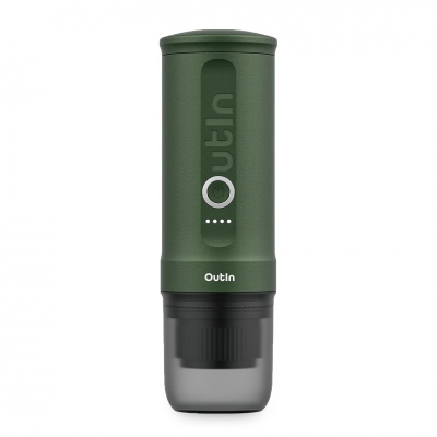 outin-nano-portable-espresso-machine-forest-green-cestovni-obal