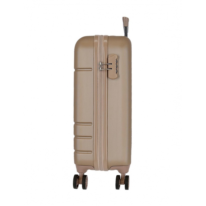 Malý skořepinový kufr Movem Galaxy Champagne - ideální společník na víkendové výlety. Rozměry 55 × 40 × 20 cm, objem 37 L, čísel Malý skořepinový kufr Movem Galaxy Champagne - ideální společník na víkendové výlety. Rozměry 55 × 40 × 20 cm, objem 37 L, čísel