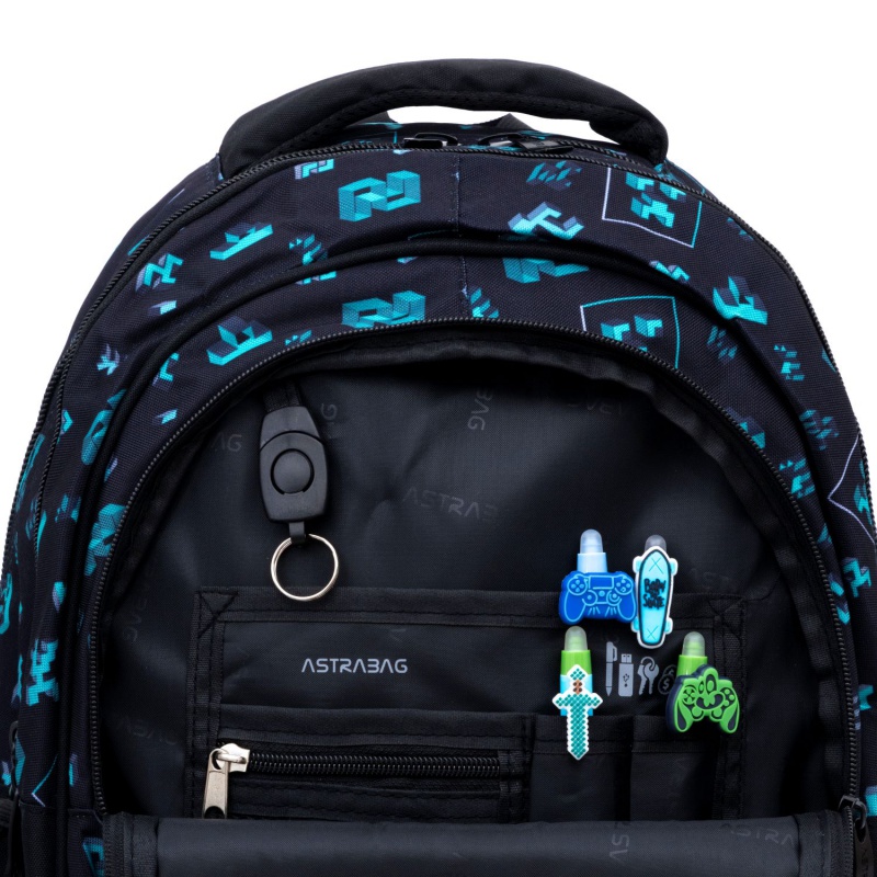 Objevte dokonalého společníka pro vaše školní dobrodružství s batohem AstraBAG. Ergonomický design, prostorné komory a odolný Objevte dokonalého společníka pro vaše školní dobrodružství s batohem AstraBAG. Ergonomický design, prostorné komory a odolný