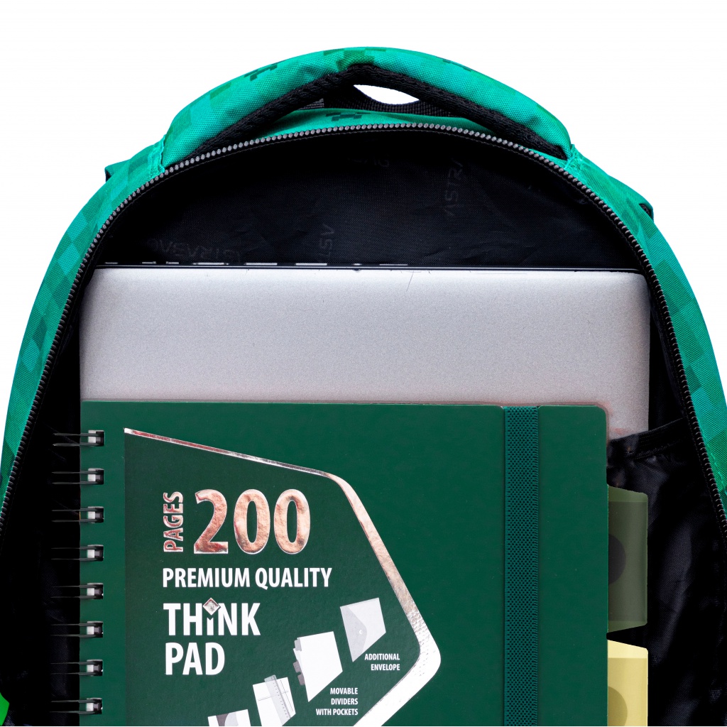 Objevte dokonalého společníka pro vaše školní dobrodružství s batohem AstraBAG. Ergonomický design, prostorné komory a odolný