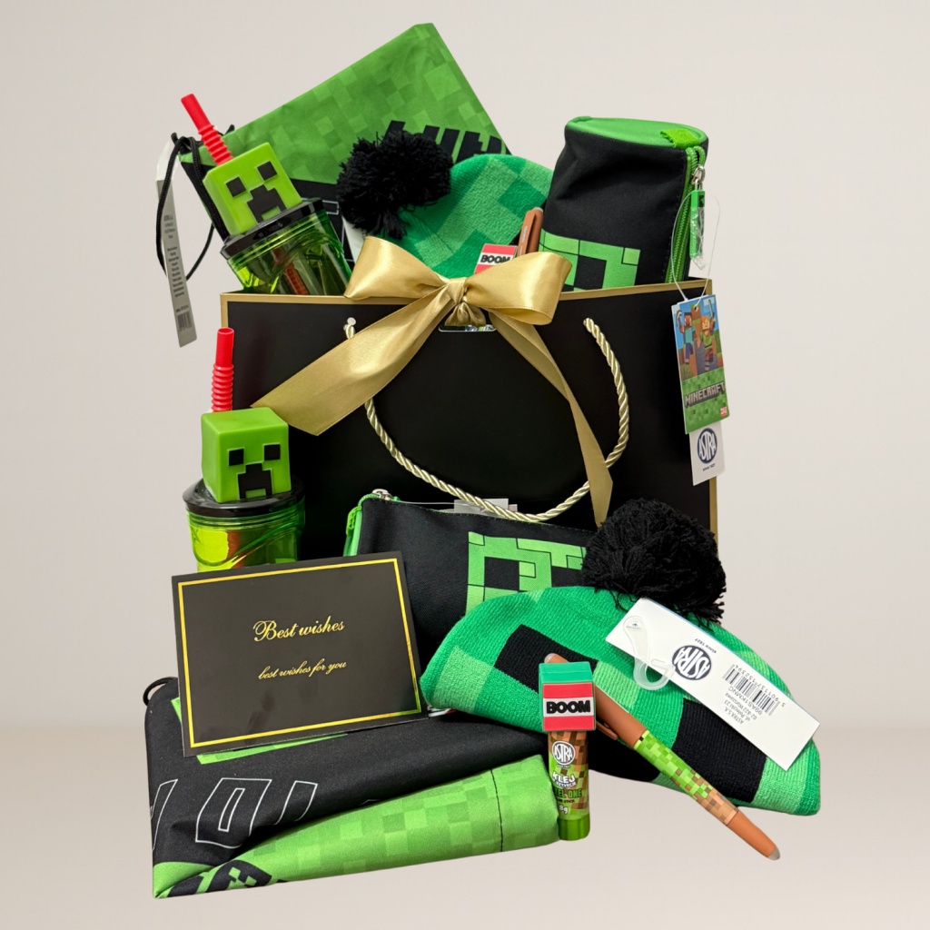 Darčekový balíček MINECRAFT – čiapka, vrecúško, peračník, 3D pohár, doplnky | Luxusná darčeková taška