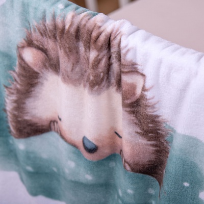 Baby supersoft deka Herding „Malý ježek“ 75×100 cm – měkká a hřejivá dětská deka
