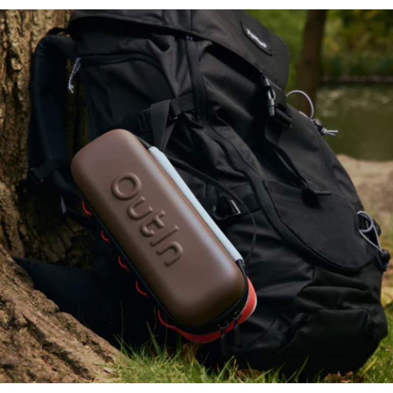 Ochranný cestovní obal OutIn EVA Protective Case je univerzální obal určený pro kávovary OutIn Mino, Nano i Fino. Odolný PU mat