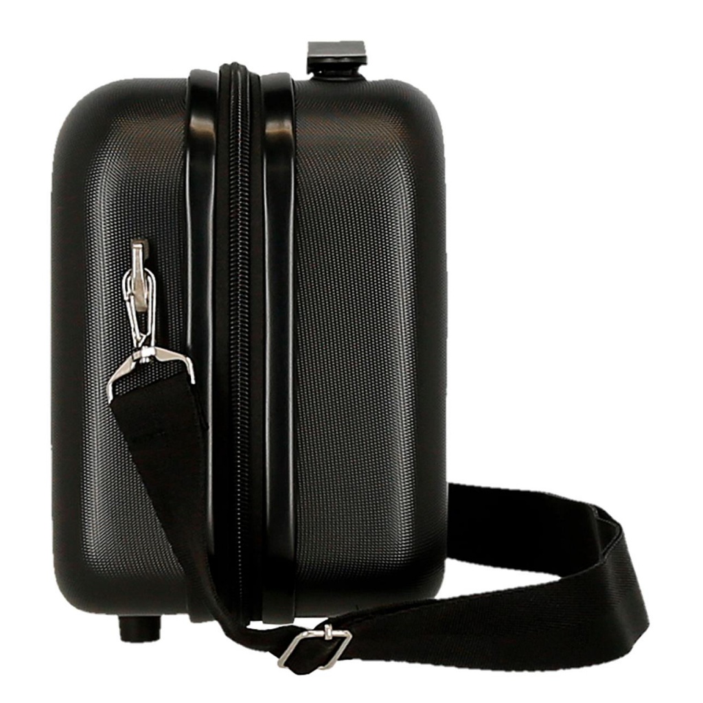 Tento štýlový a praktický kufrík s obľúbenou postavičkou Mickey Mouse je navrhnutý tak, aby uspokojil všetky vaše potreby počas 