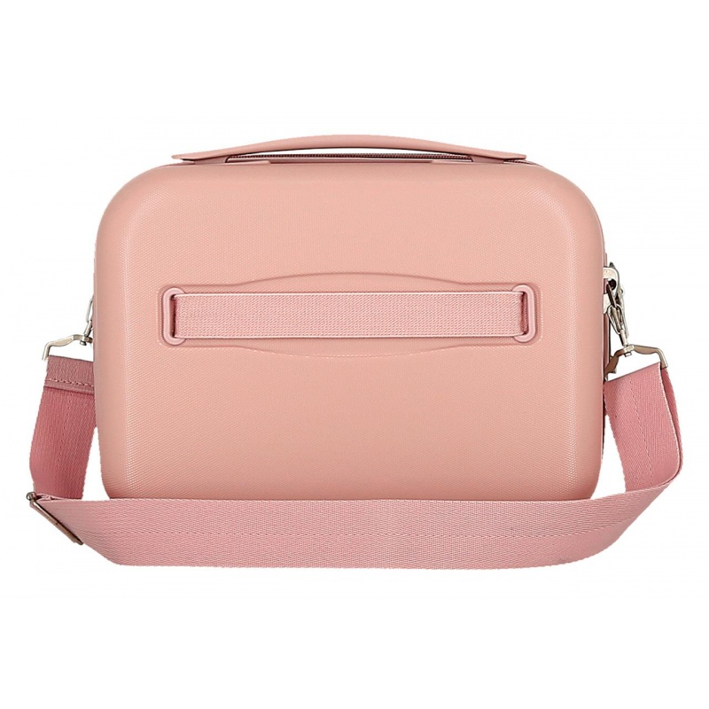 Tento štýlový a praktický kufrík s obľúbenou postavičkou Mickey Mouse je navrhnutý tak, aby uspokojil všetky vaše potreby počas 