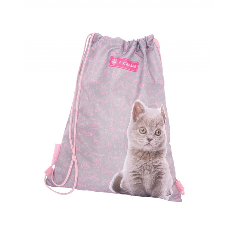 Roztomilý sáček na přezůvky ASTRABAG Pinky Kitty je ideální pro malé školačky, které milují kočičky a jemné růžové tóny. Nabízí
