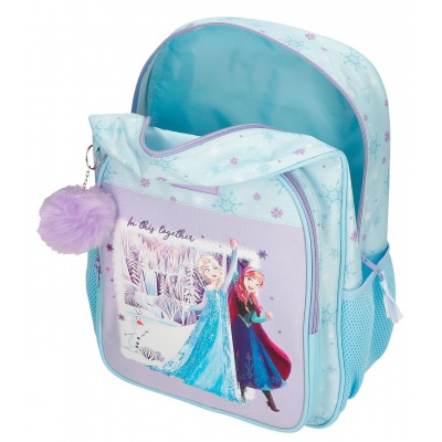 Dětský batoh Disney Frozen In This Together je praktický batoh pro každodenní použití, výlety i volný čas. Nabízí prostorné p
