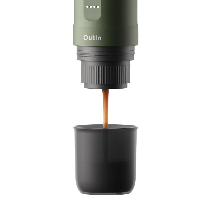 OutIn Nano přenosný espresso kávovar Forest Green s pouzdrem