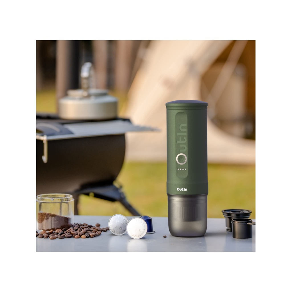 OutIn Nano prenosný espresso kávovar Forest Green s puzdrom