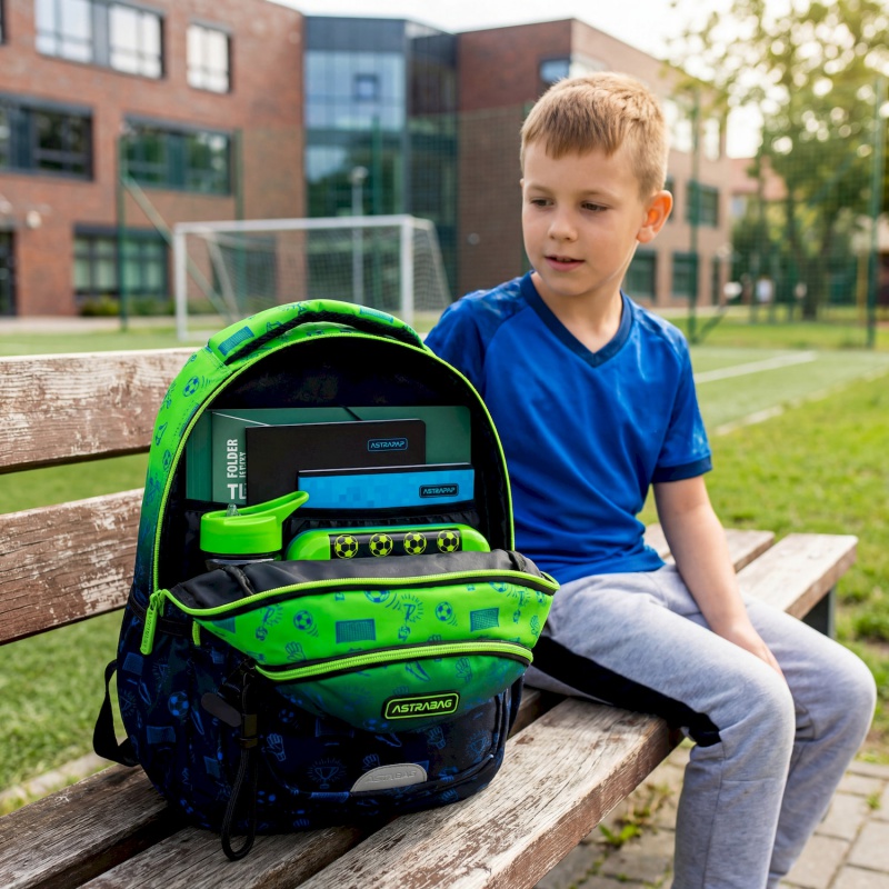 Školský batoh AstraBAG OMBRE FOOTBALL AB330