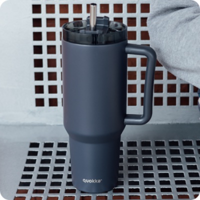 nerezovy-termopohar-quokka-stream-jet-black-1200-ml-40330