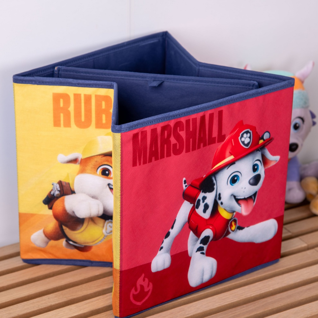 Skládací úložný box babybest s motivem stavby přináší praktické řešení pro úklid hraček, knih či oblečení v dětském pokoji.