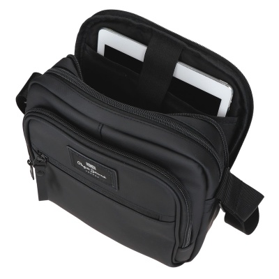 Pánska crossbody taška na tablet 12" Pepe Jeans Dudley čierna