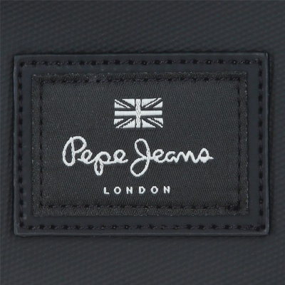 Pánska taška do ruky Pepe Jeans Dudley čierna s pútkom na zápästie